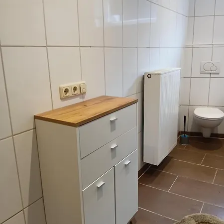Appartamento Uriges Mit Kaminofen, Terrasse Und Bar Peiting